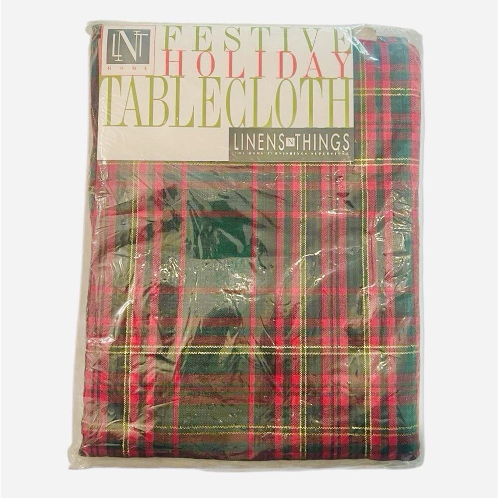 VTG LINENS n THINGS Festive Holiday Tablecloth 60x84" Oval Red & Green Plaid New